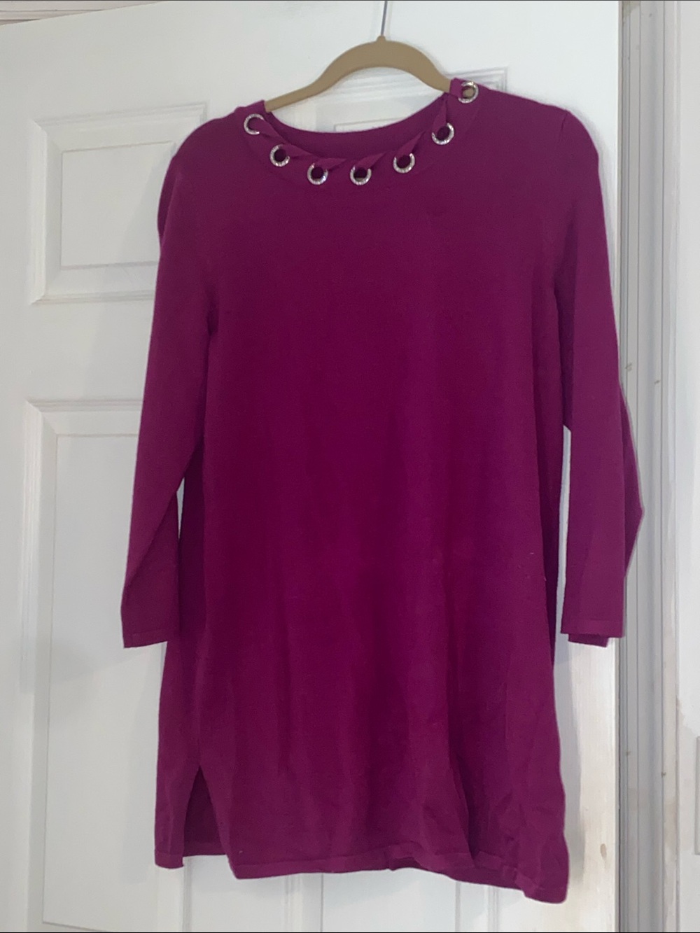 Cable & Gauge Women's Magenta Grommet-Neck Tunic Top